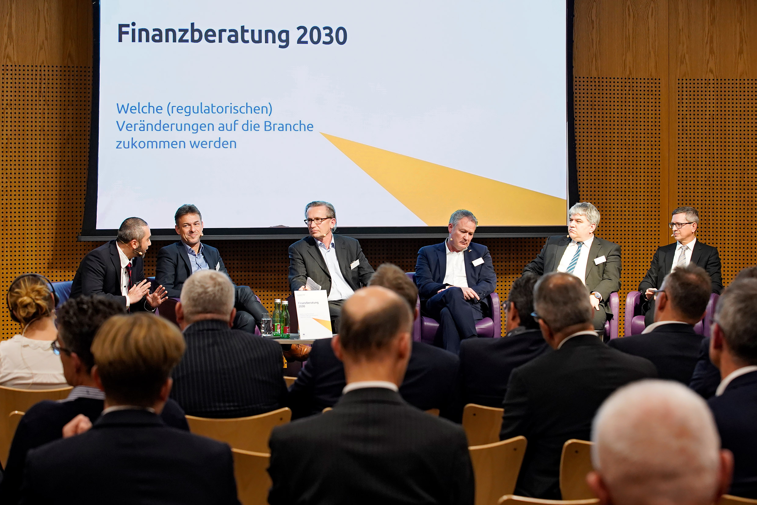 Read more about the article Standard Life: Panel discussion in the British Embassy Berlin about the future of sales for life insurance and unit linked products